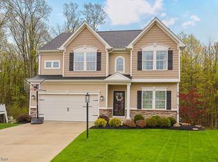 9011 Fallen Timber Trl, North Ridgeville, OH 44039