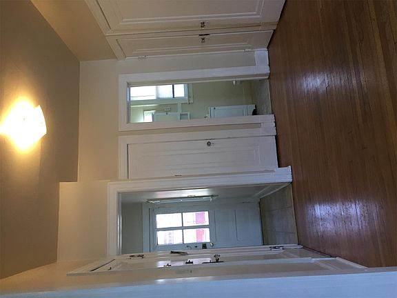 2nd image of 33 Stanwix St APT 4A