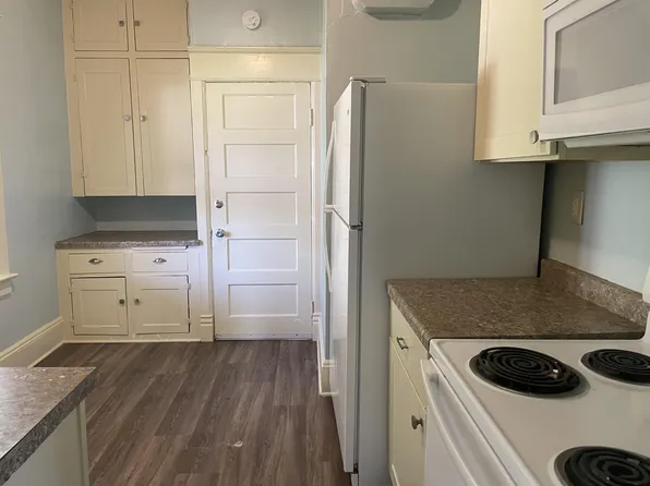 406 Naymut St, Menasha, WI 54952