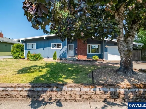 543 S 18th St, Philomath, OR 97370