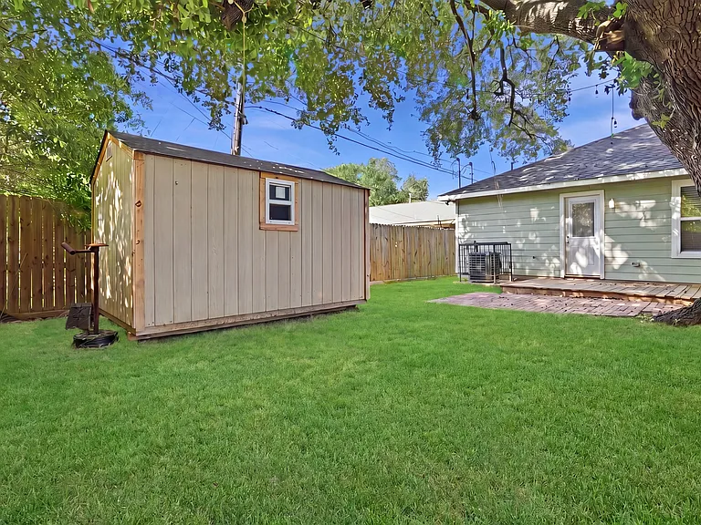 1010 Clinton Park St #B — Photo 18
