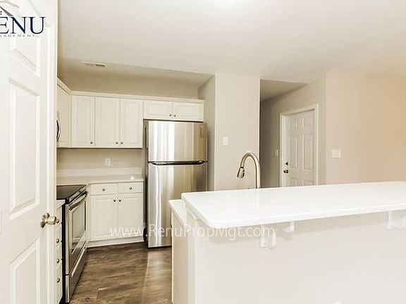 5th image of 2732 Black Walnut Ln #52