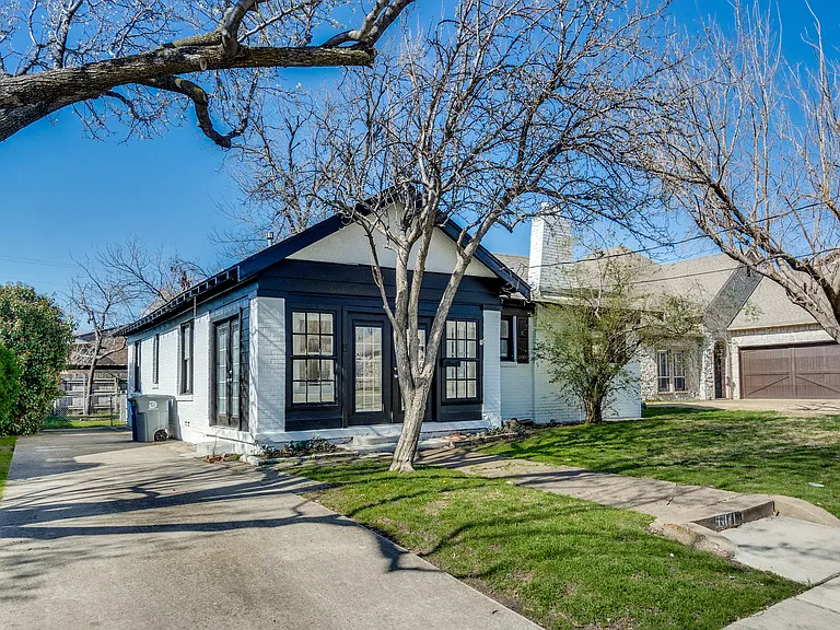 5011 Parkland Ave — Photo 1