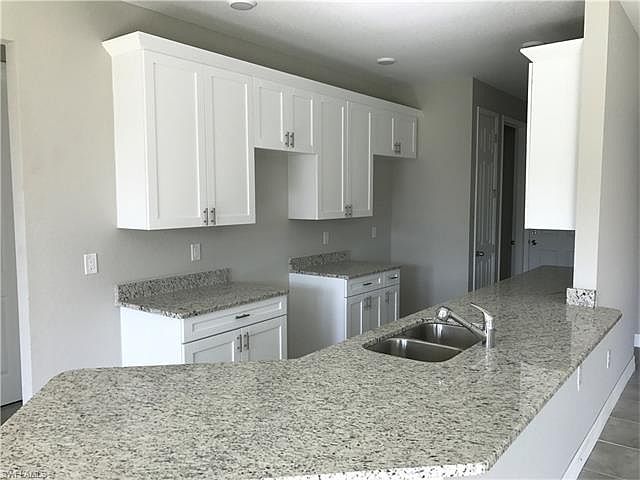 1st image of 1120 Thompson Ave