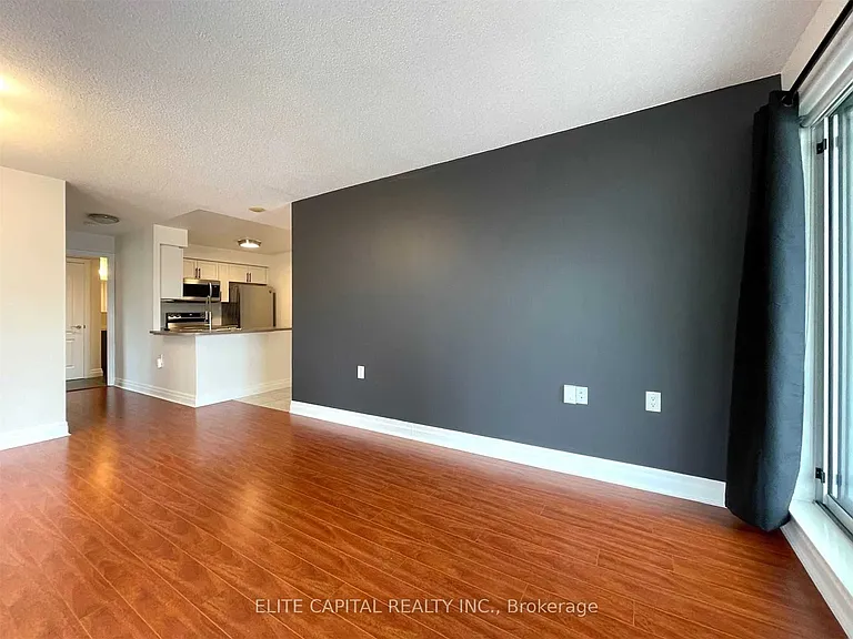 21 Hillcrest Ave #808 — Photo 5