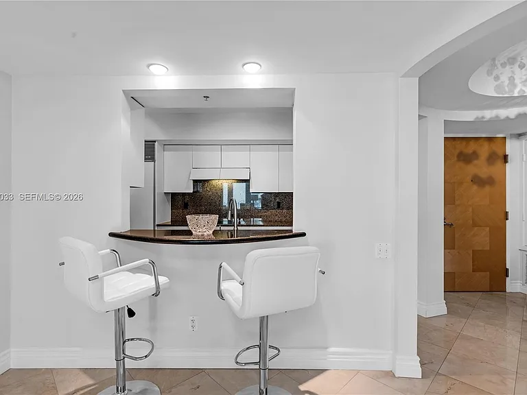1500 Ocean Dr #704 — Photo 11
