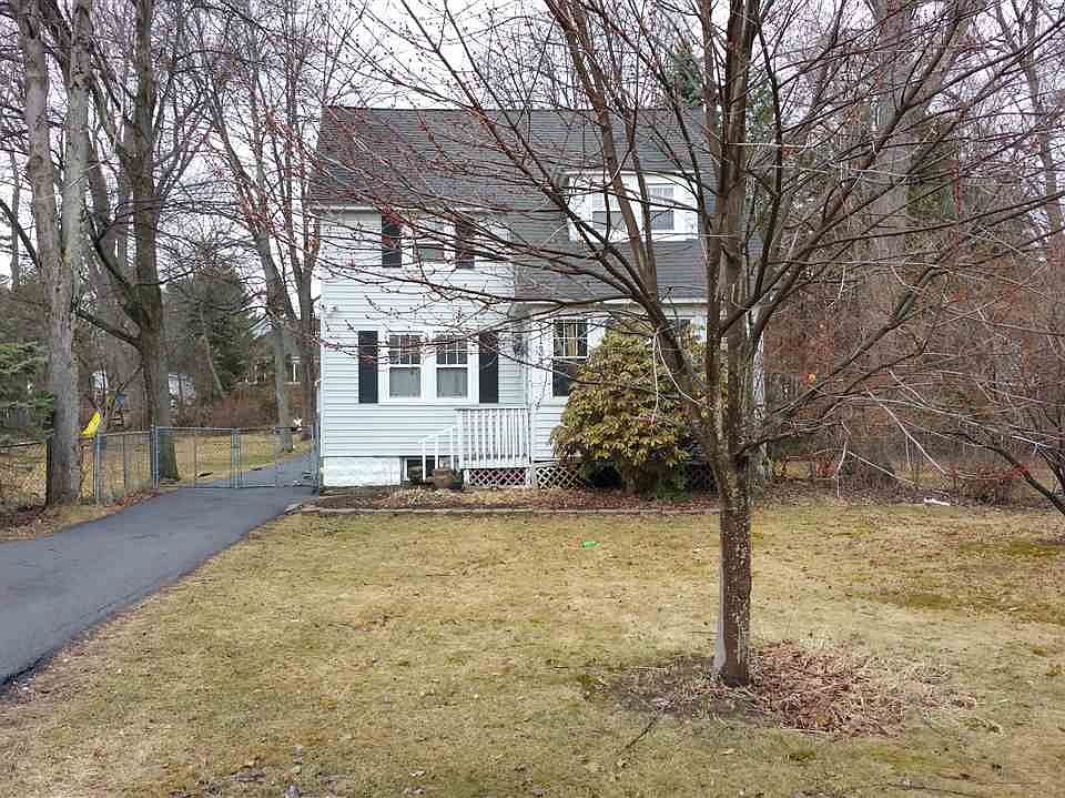 2nd image of 1133 S Country Club Dr