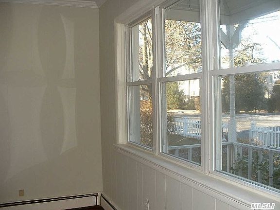 3rd image of 191 W Main St