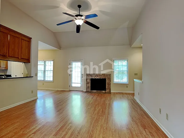 103 S High Ridge Dr — Photo 6