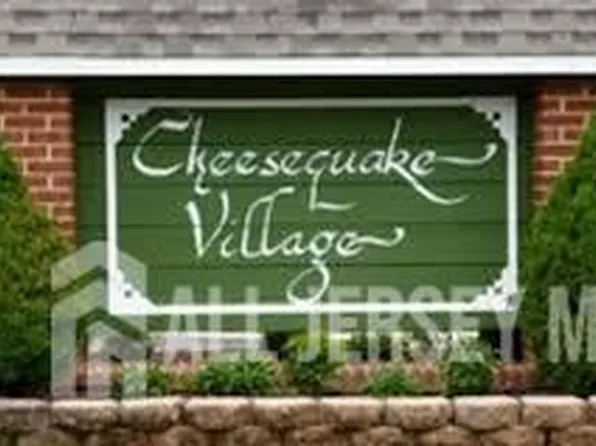 12 Louisiana Dr APT D, Matawan, NJ 07747