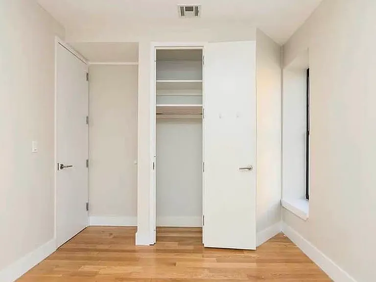 951 Prospect Pl #3R — Photo 10