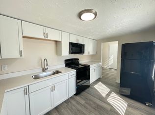 343 Hayward St APT 3, Manchester, NH 03103
