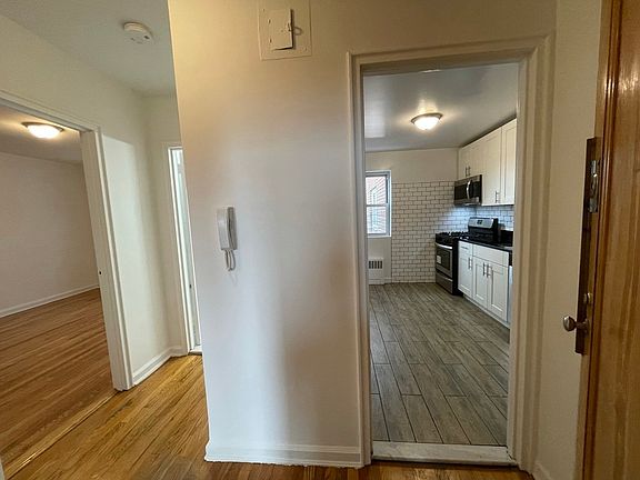 5th image of 42-18 201st St #7G