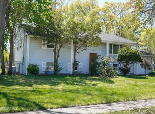 9 Newport Drive, Howell, NJ 07731