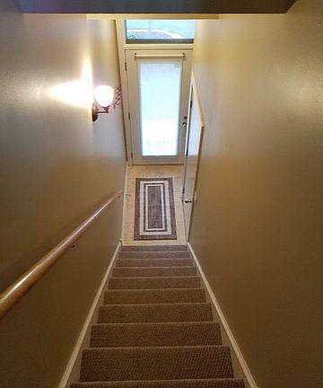 3rd image of 2921 N Claremont Ave
