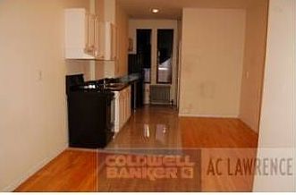 2nd image of 720 9th Ave