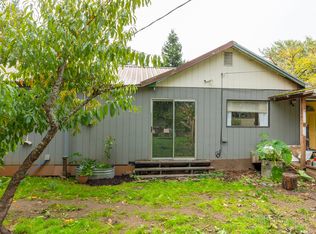 1040 N 3rd Ave, Powers, OR 97466