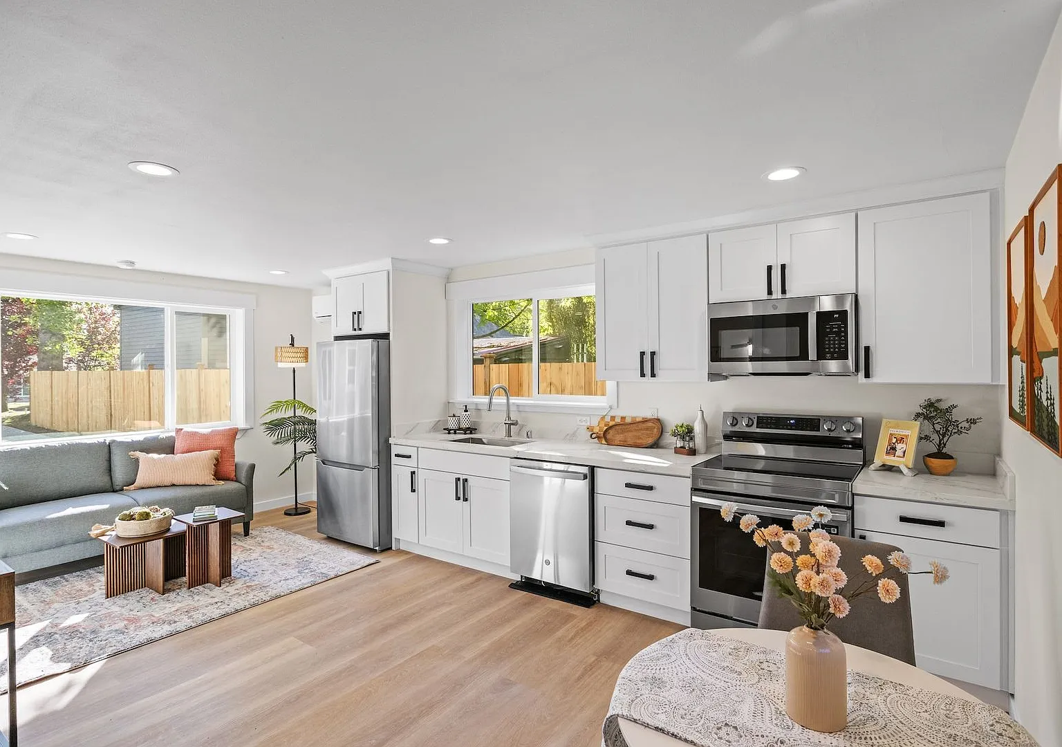 Brand-New 2br/2ba Dadu In North Seattle — Photo 3