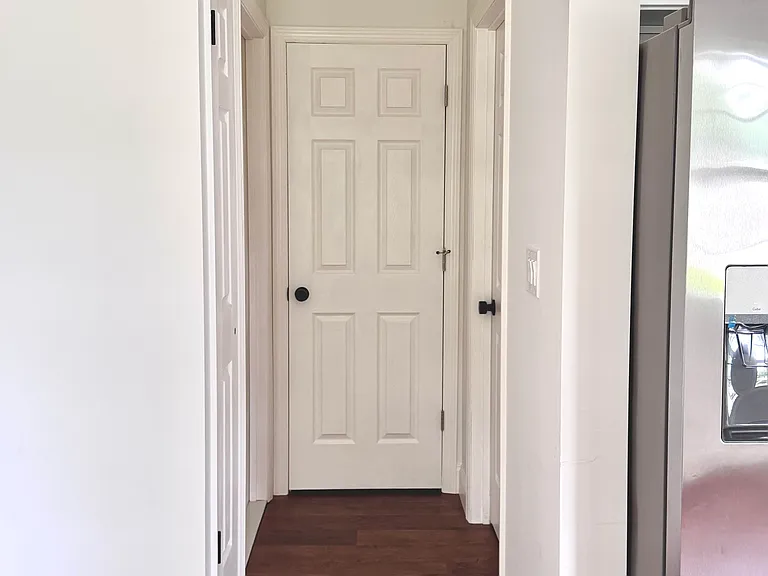 883 Park Ave — Photo 10