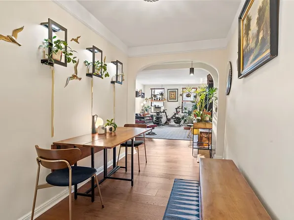 8380 118th St APT 5S, Jamaica, NY 11415