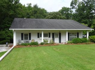 110 Cherokee Dr, Greenwood, SC 29646