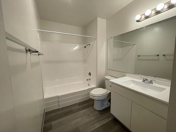 5th image of 1325 Caminito Gabaldon Unit F