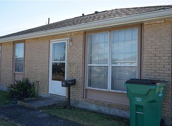 3rd image of 128 Elvie Ct
