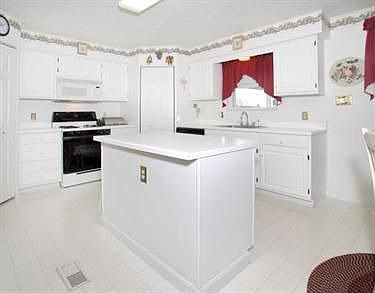 2nd image of 321 Talon Dr