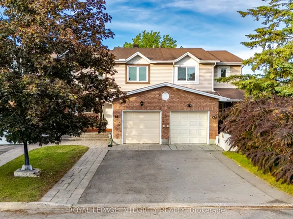 89 Burlington Cres, Ottawa, ON K1T 3K5