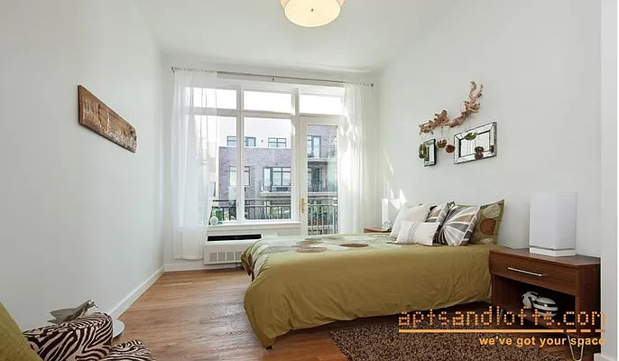 Rented by aptsandlofts.com | media 10