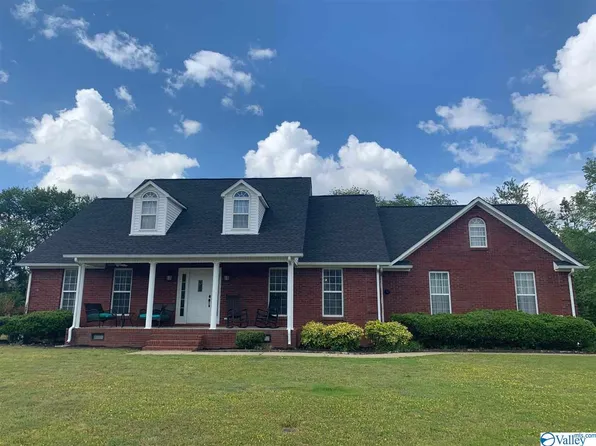 27855 J B Magnusson Dr, Toney, AL 35773