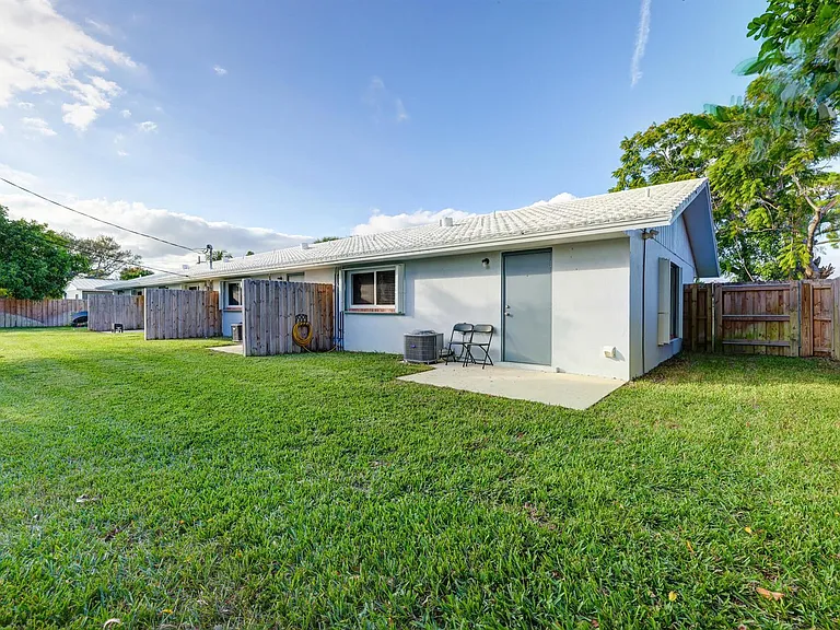 947 Fra Mar Pl — Photo 18