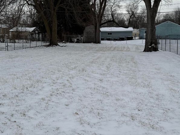 2817 Prairie Grove Dr, Fort Wayne, IN 46809