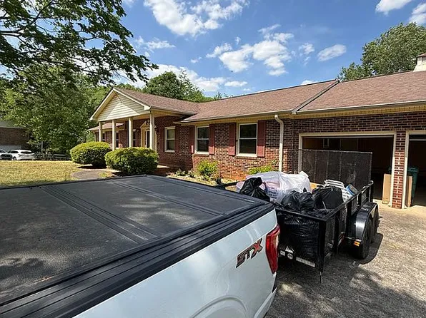 110 Cambridge Cir, Gaffney, SC 29341
