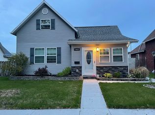 1923 Pershing Blvd, Clinton, IA 52732