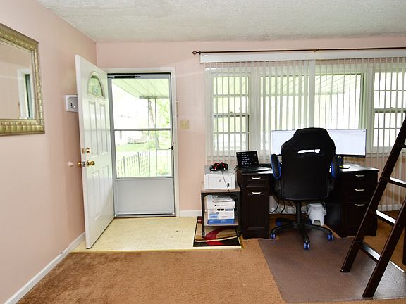 3rd image of 1121 Westbrook Ave