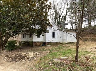 145 Walnut Ln, Salem, VA 24153