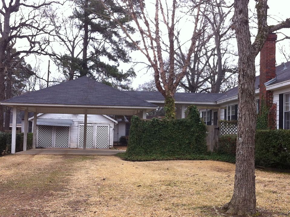 2nd image of 909 Oak St