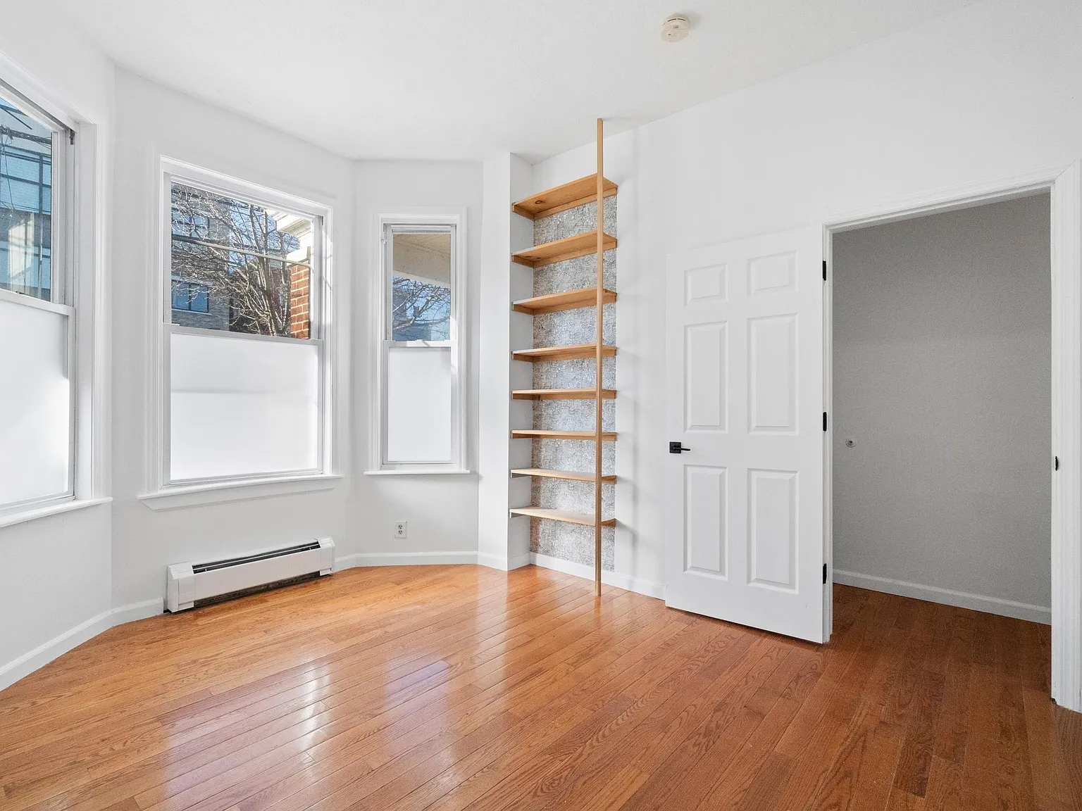 2 bed, 1.0 bath, $1,950 — Photo 3