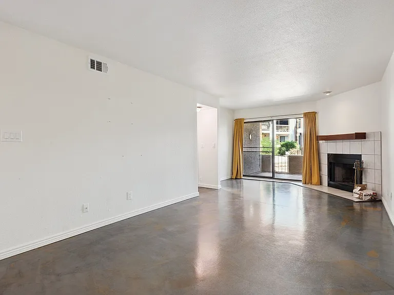 205 N 74th St #153 — Photo 16