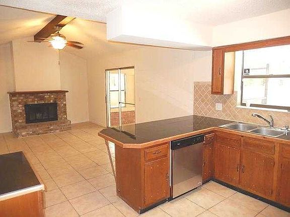 kitchen - view 2