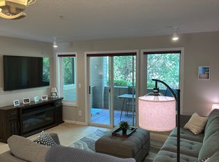 639 N Riverpoint Blvd APT H102, Spokane, WA 99202