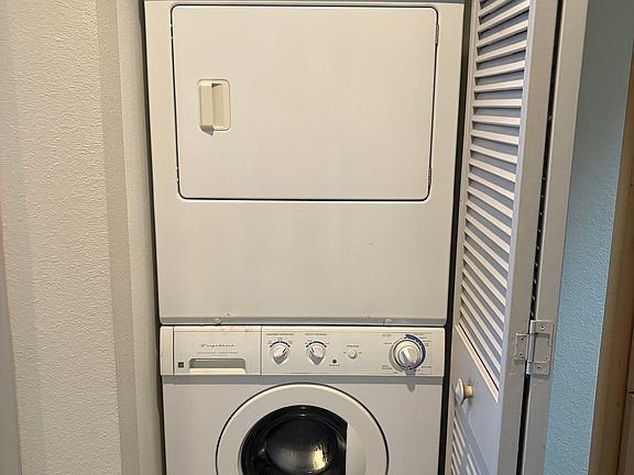 5th image of 3590 Sacramento Dr Unit 340