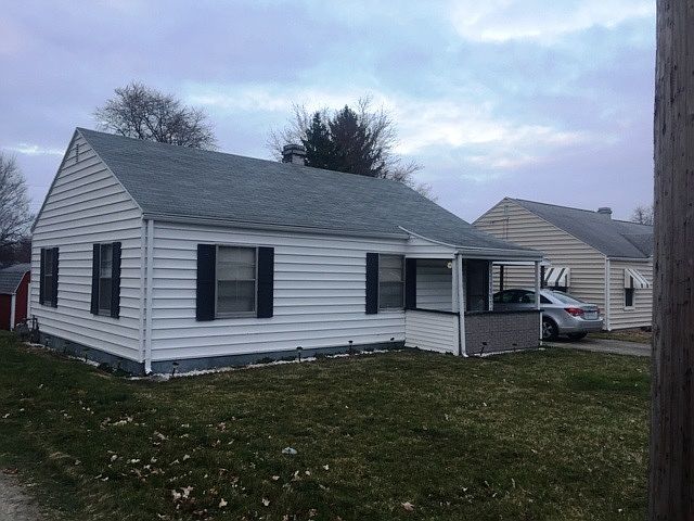 2nd image of 1816 E 26th St