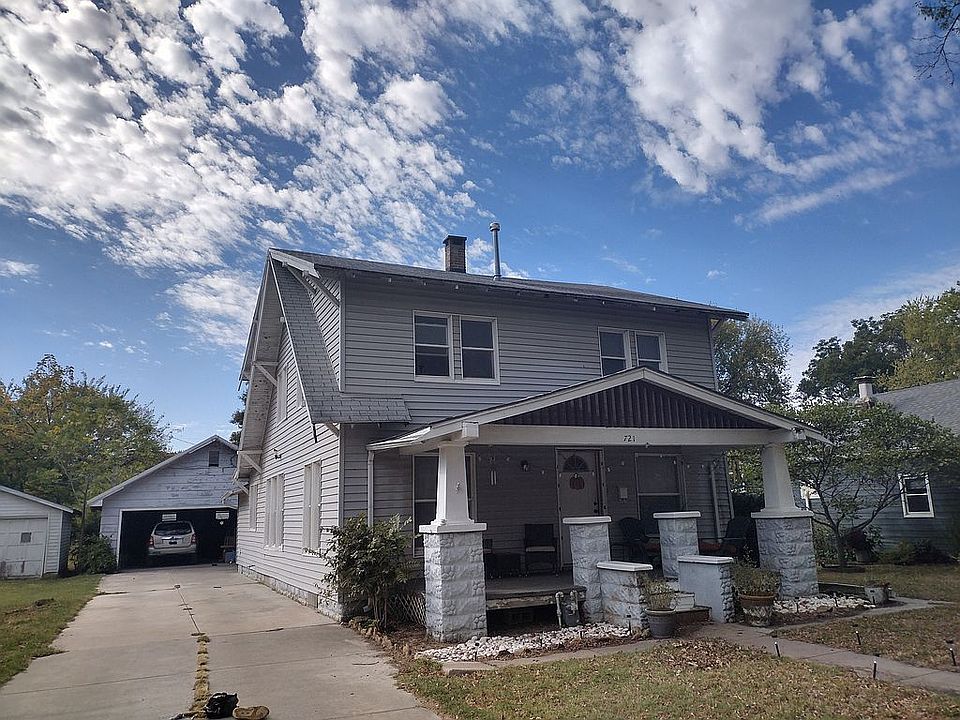 721 N 7th St, Fredonia, KS 66736 Zillow