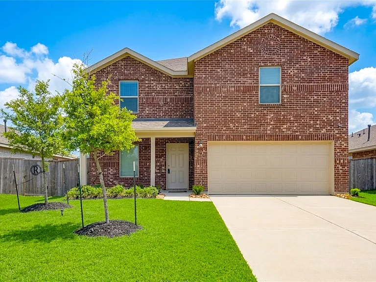 3418 Spanish Oak Ln — Photo 1