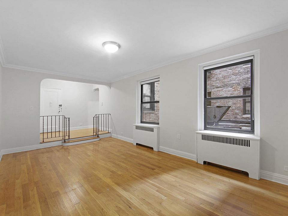 1st image of 8 Gramercy Park S APT 2E