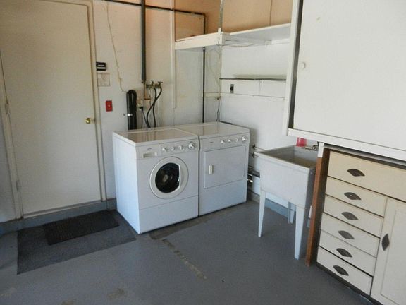 2nd image of 16440 Felice Dr