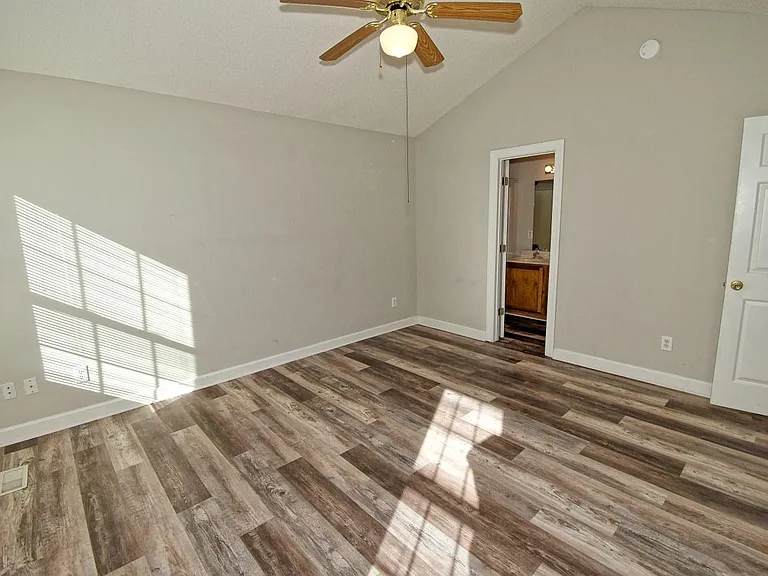 239 Tillamook Dr — Photo 21