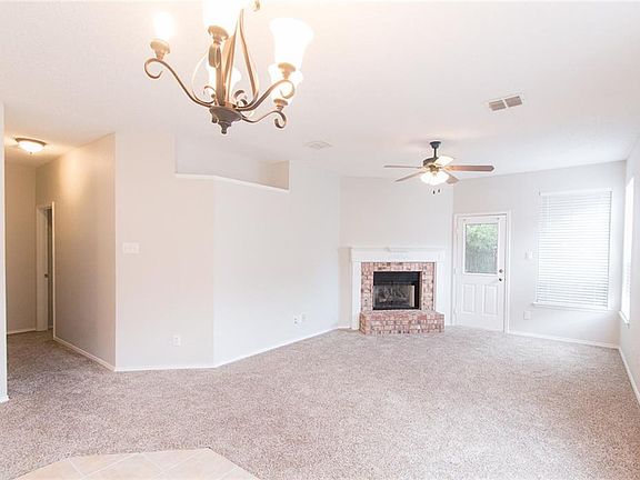 5th image of 1028 Harriman Dr
